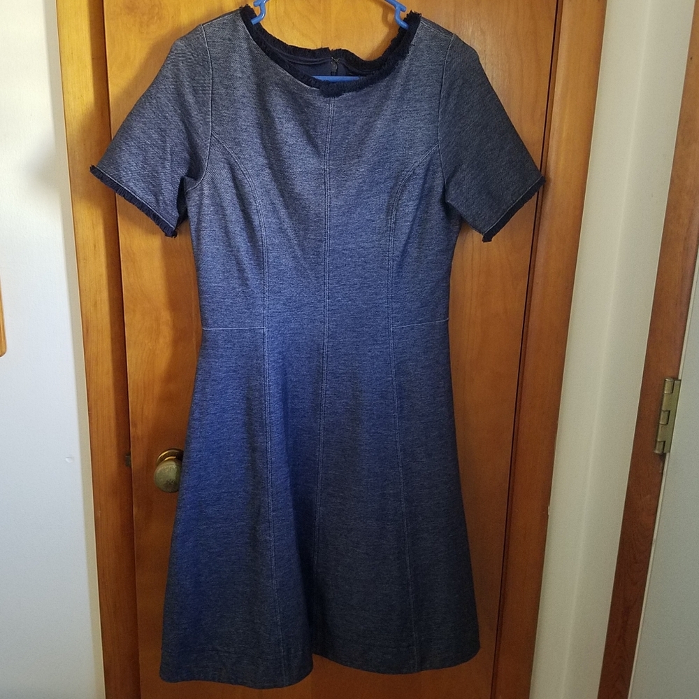 Banana Republic Short Sleeve Blue Jean Dre…